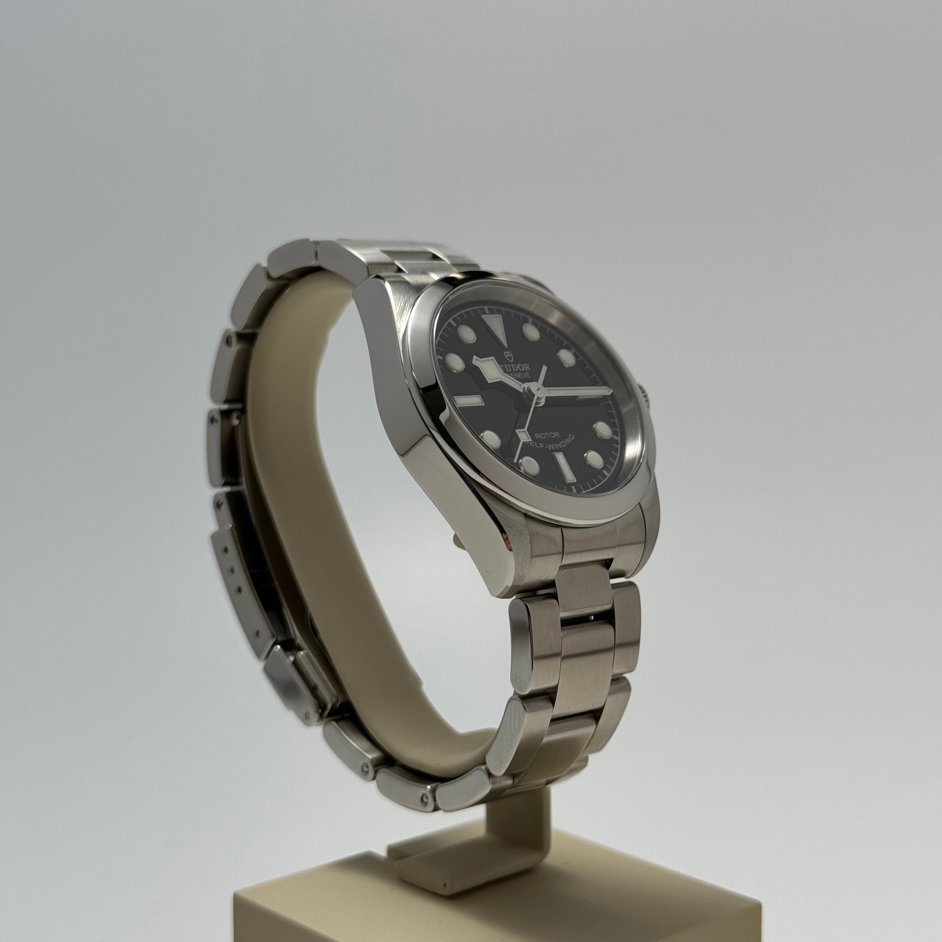 Pre-Owned Tudor Black Bay 32