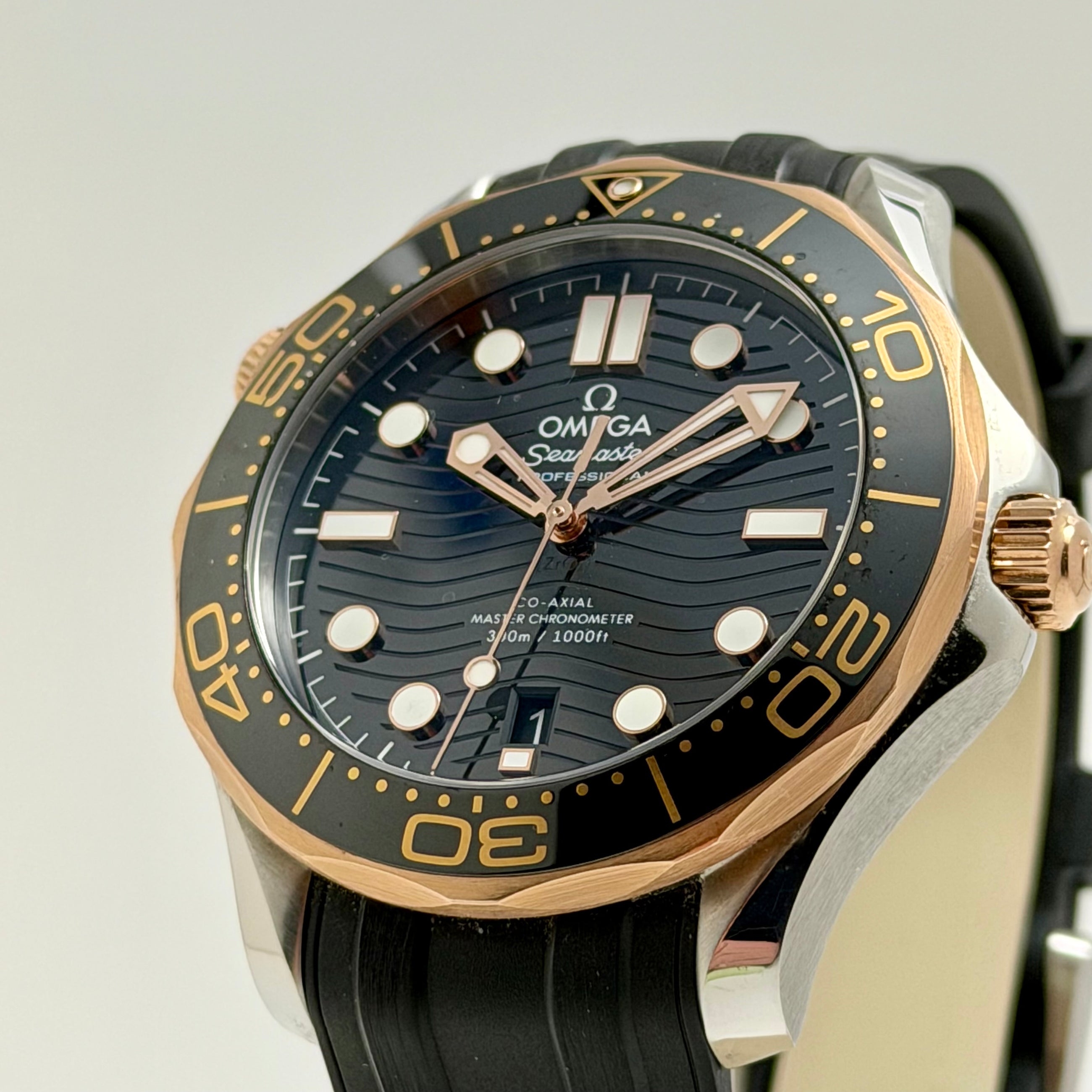 Pre-Owned 2020 OMEGA Seamaster Diver 300M 42mm