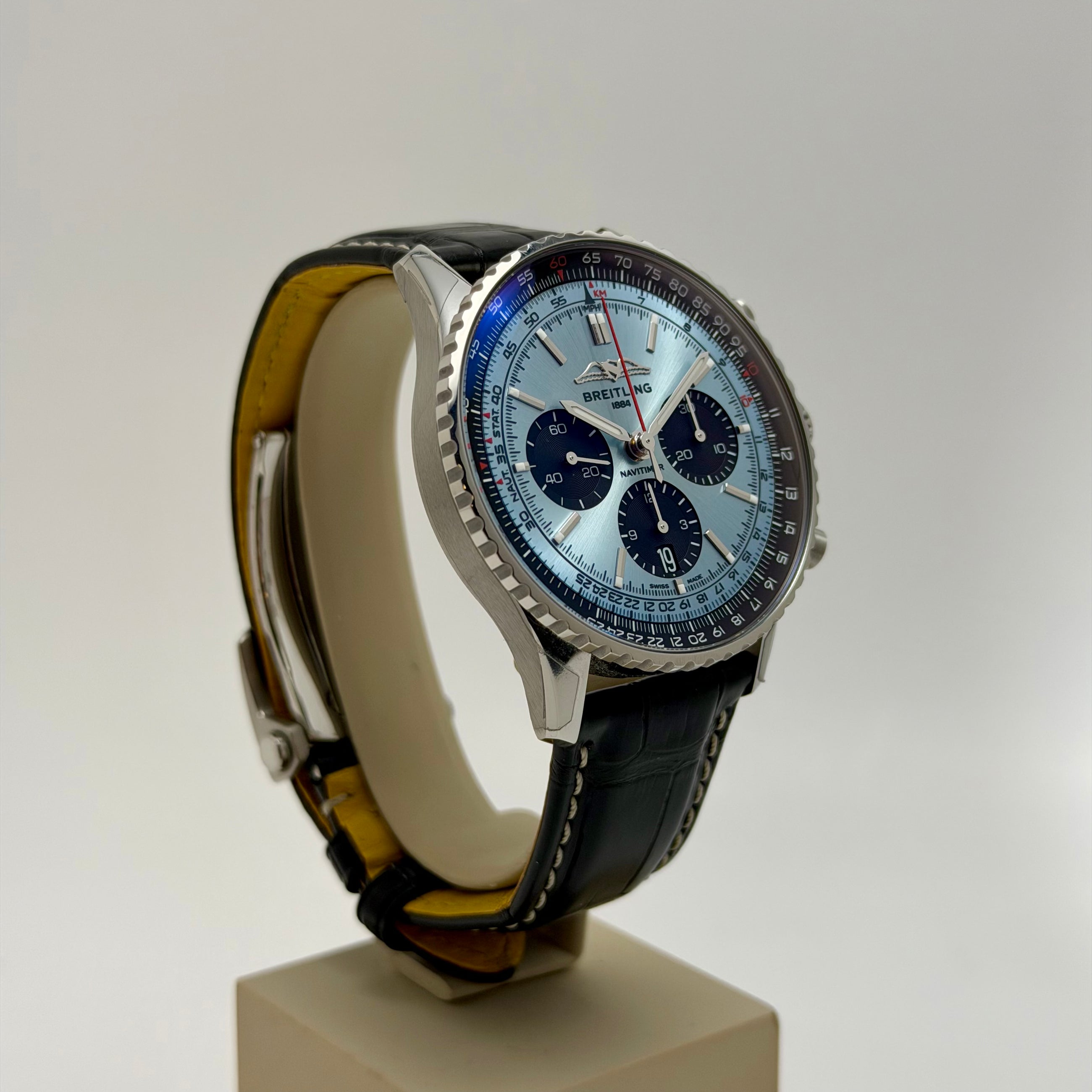 Pre-Owned Breitling Navitimer B01 Chronograph 43