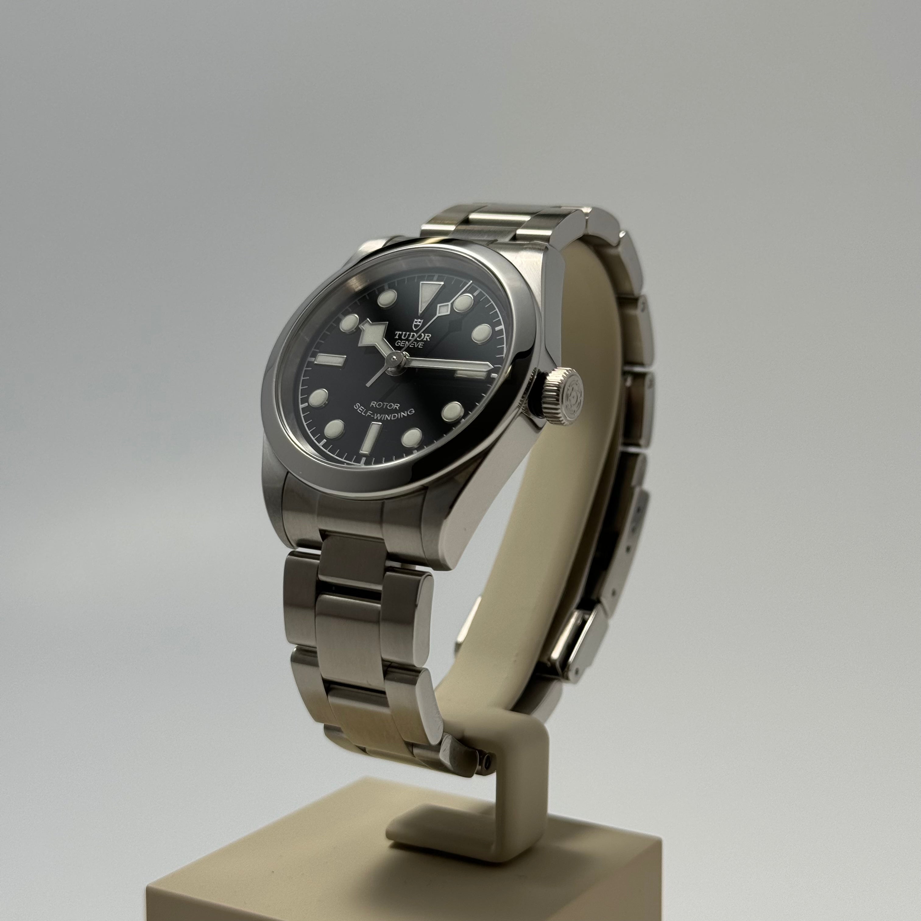 Pre-Owned Tudor Black Bay 32
