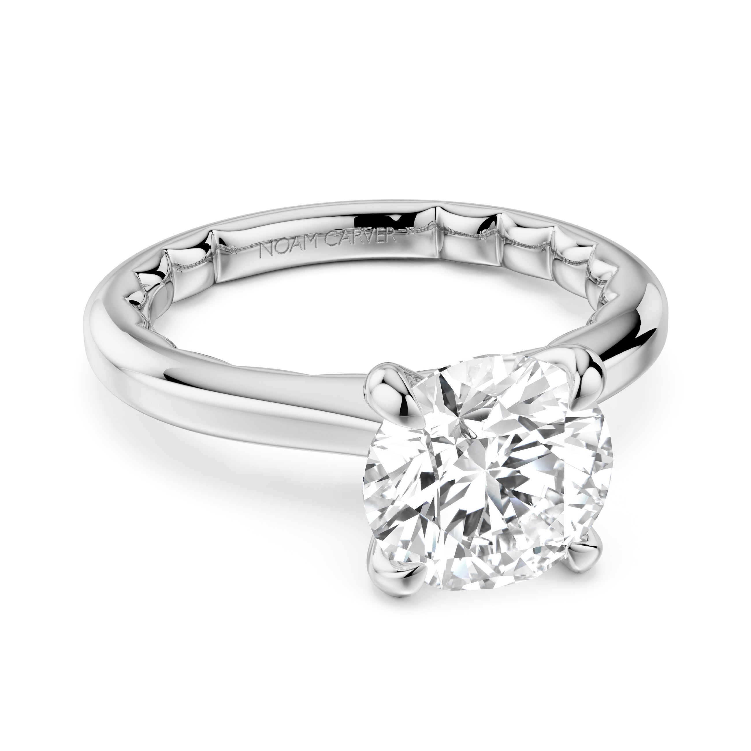 Noam Carver Luna Round Diamond Engagement Ring