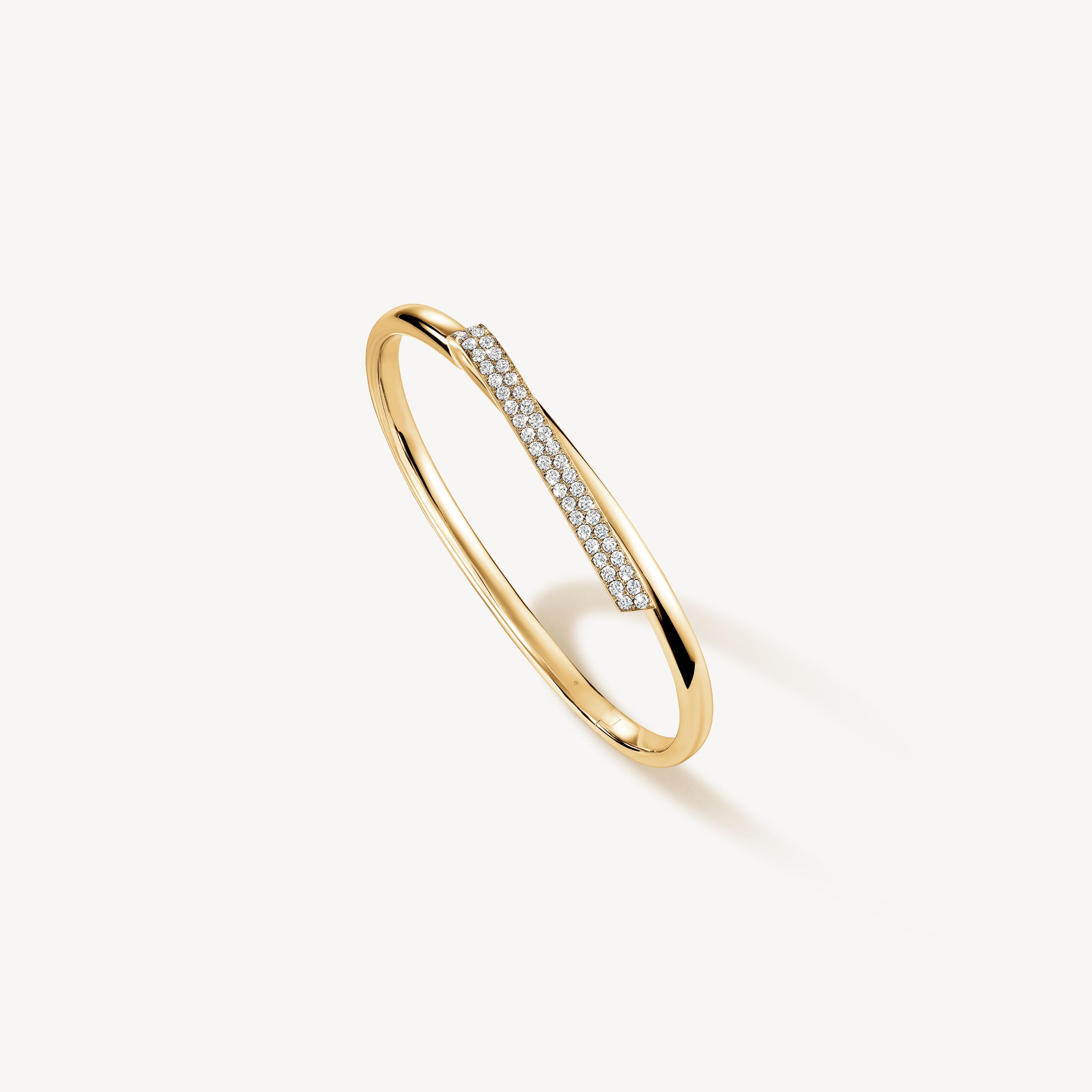 Hearts On Fire INSIDE/OUT Diamond Flip Bangle