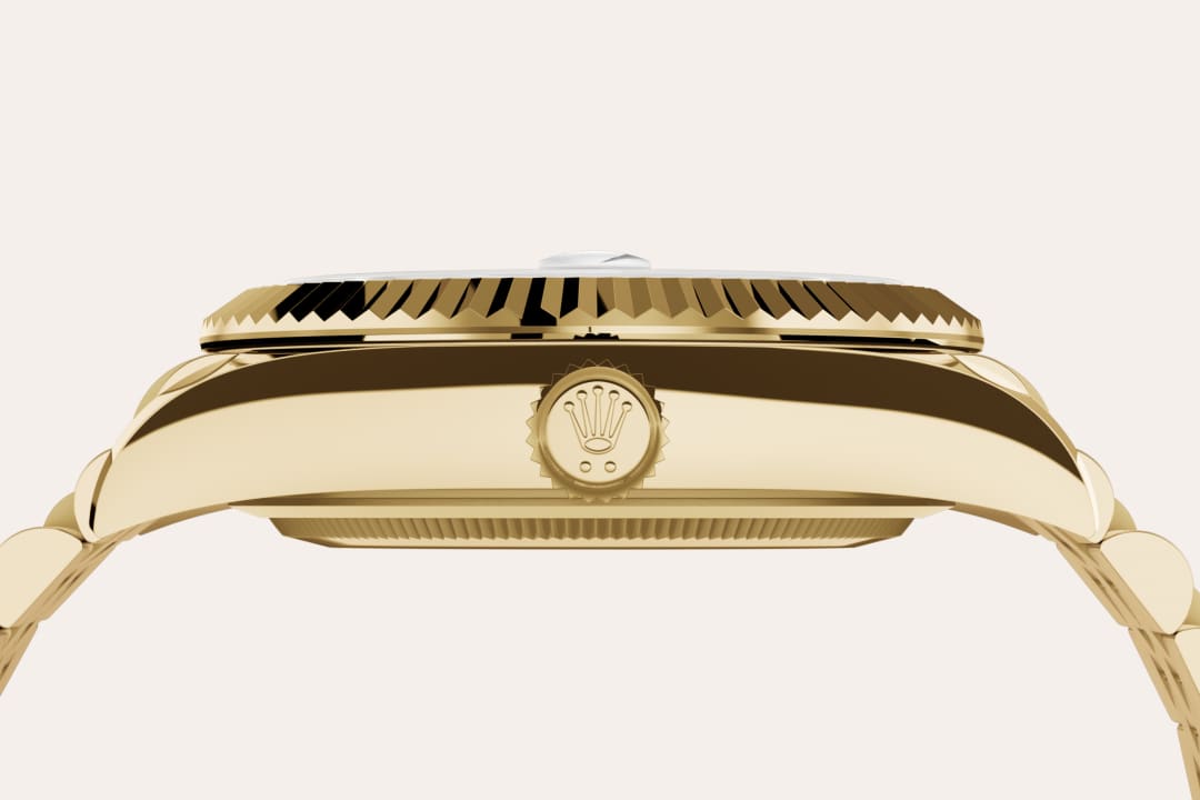 Rolex Sky-Dweller in 18 ct yellow gold, M336938-0008 - IJL Since 1937