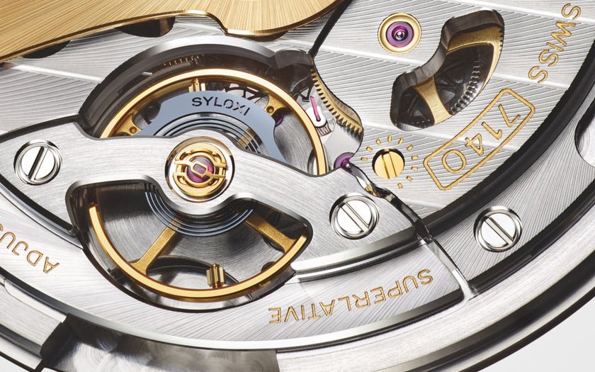 A close up of the Rolex movement calibre #7140 that is used in the Rolex Perpetual 1908 watches.