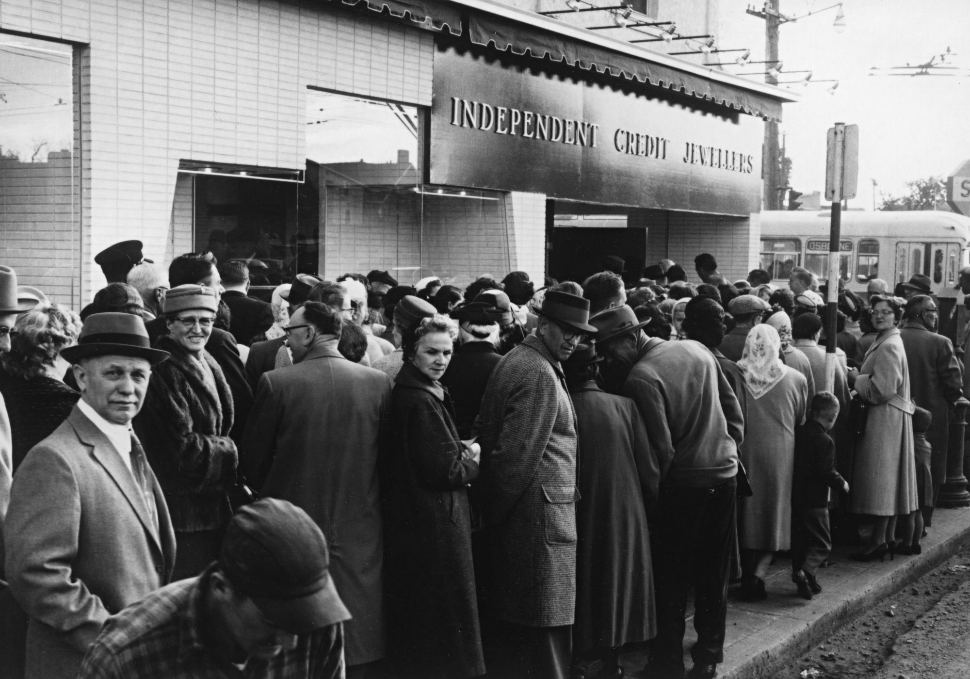 Peoples 2025 jewellers history