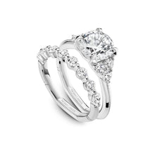 Noam Carver Atelier Engagement Ring 250