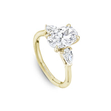 Noam Carver Atelier Engagement Ring 250
