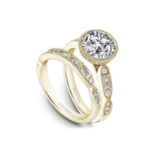 Noam Carver Round Diamond Engagement Ring