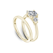Noam Carver Round Diamond Engagement Ring