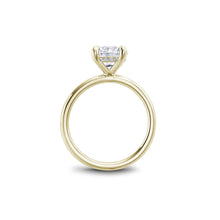 Noam Carver Round Diamond Engagement Ring