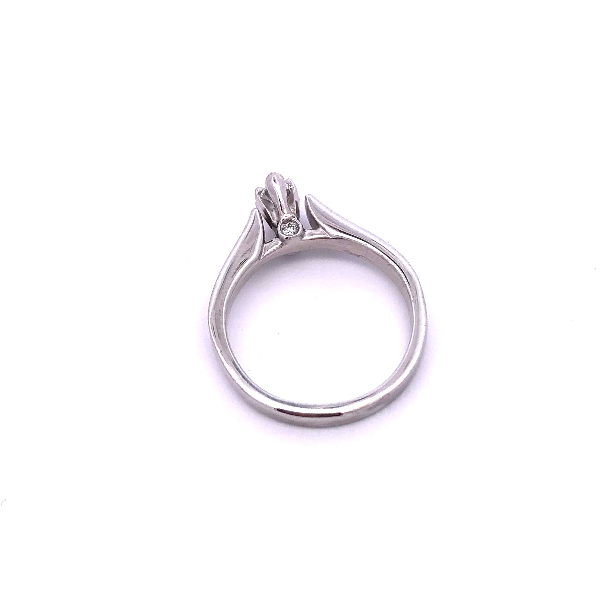 Estate 18KW 0.30ct Marquise Diamond Engagement Ring