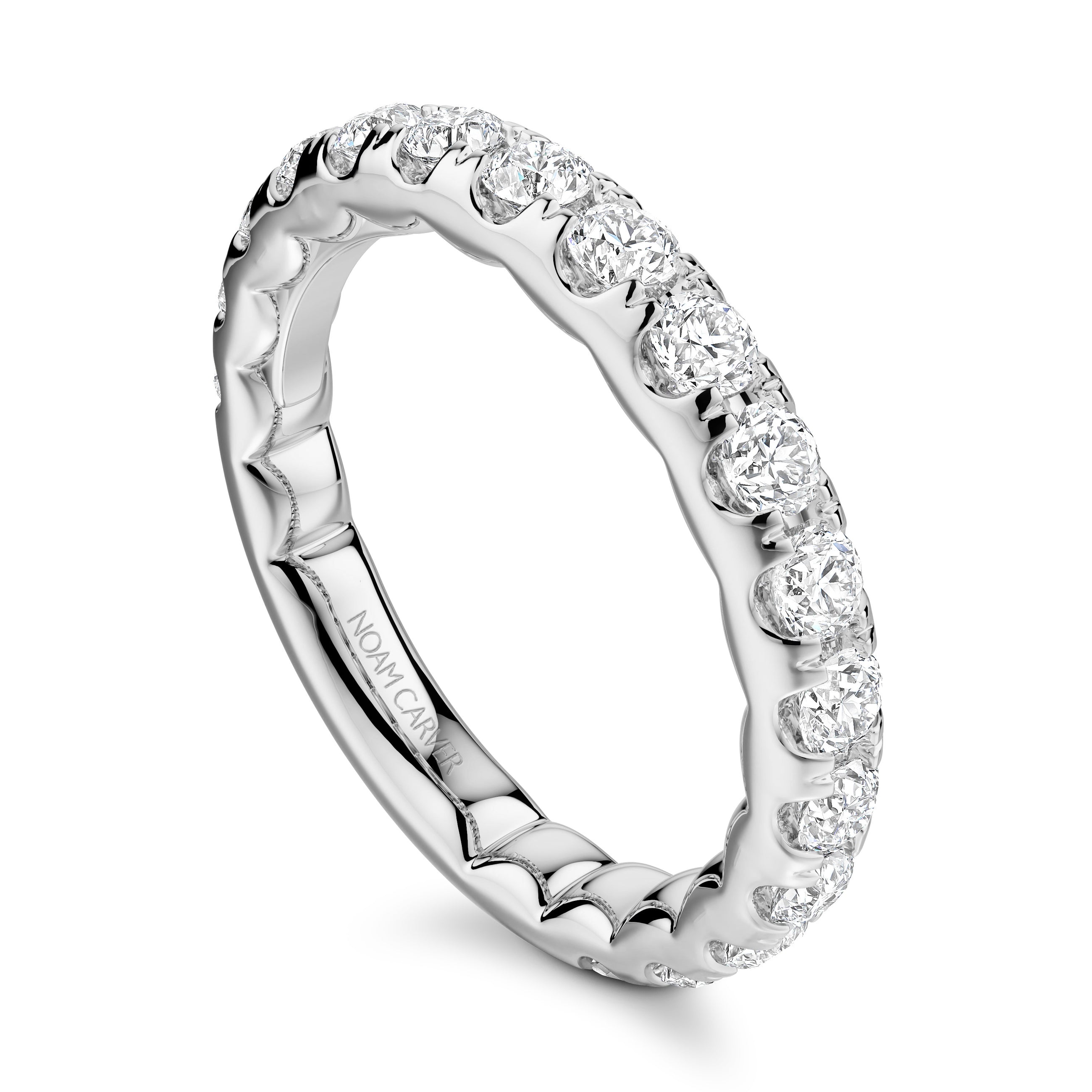 Noam Carver Luna Round Diamond Engagement Ring