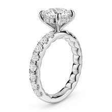 Noam Carver Luna Round Diamond Engagement Ring