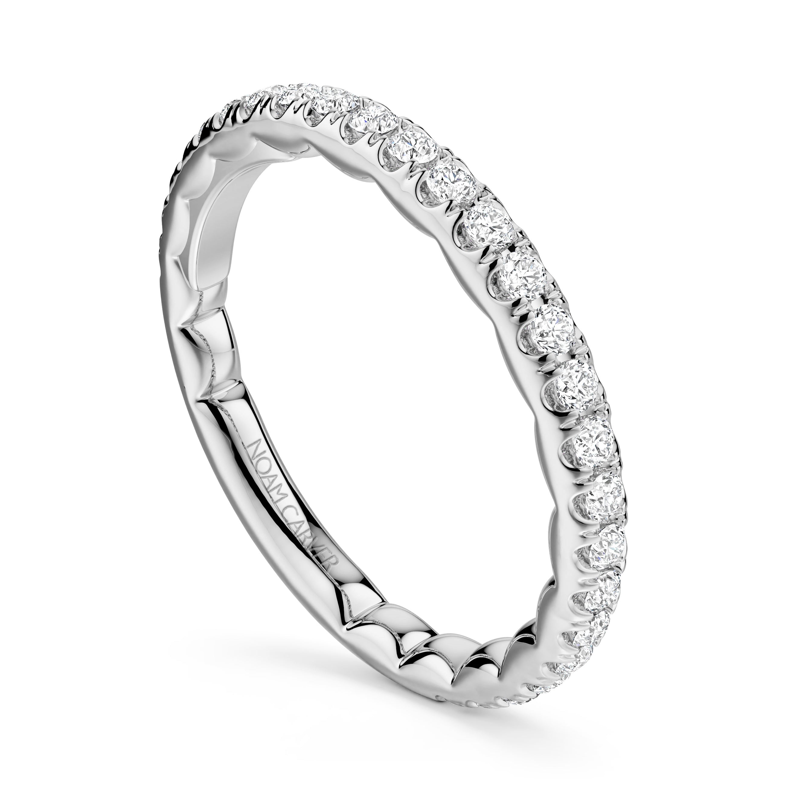 Noam Carver Luna Round Diamond Engagement Ring