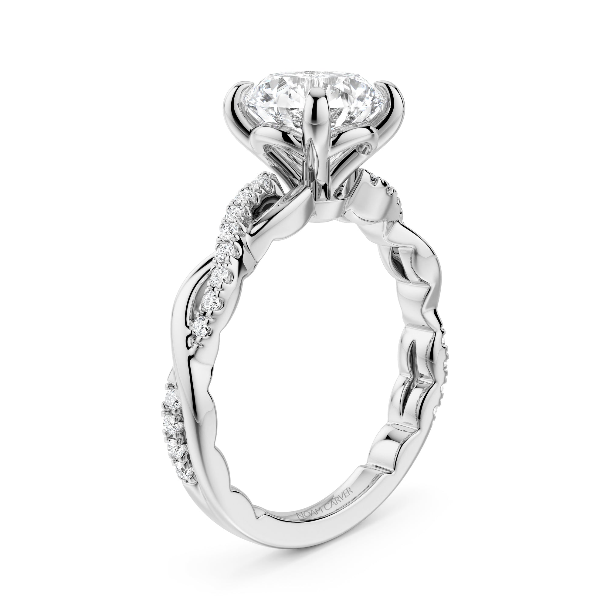 Noam Carver Luna Round Diamond Engagement Ring