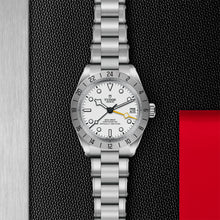 TUDOR Black Bay Pro
