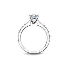 Noam Carver Round Diamond Engagement Ring
