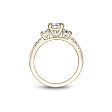 Noam Carver Round Diamond Engagement Ring
