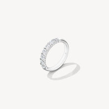 Hearts On Fire Signature 7-Stone Band