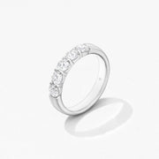 Hearts On Fire Signature 5-Stone Band