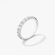 Hearts On Fire Signature 9-Stone Band