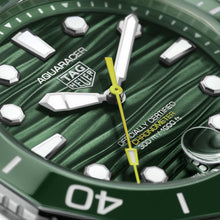 TAG Heuer Aquaracer Professional 300 Date 42mm