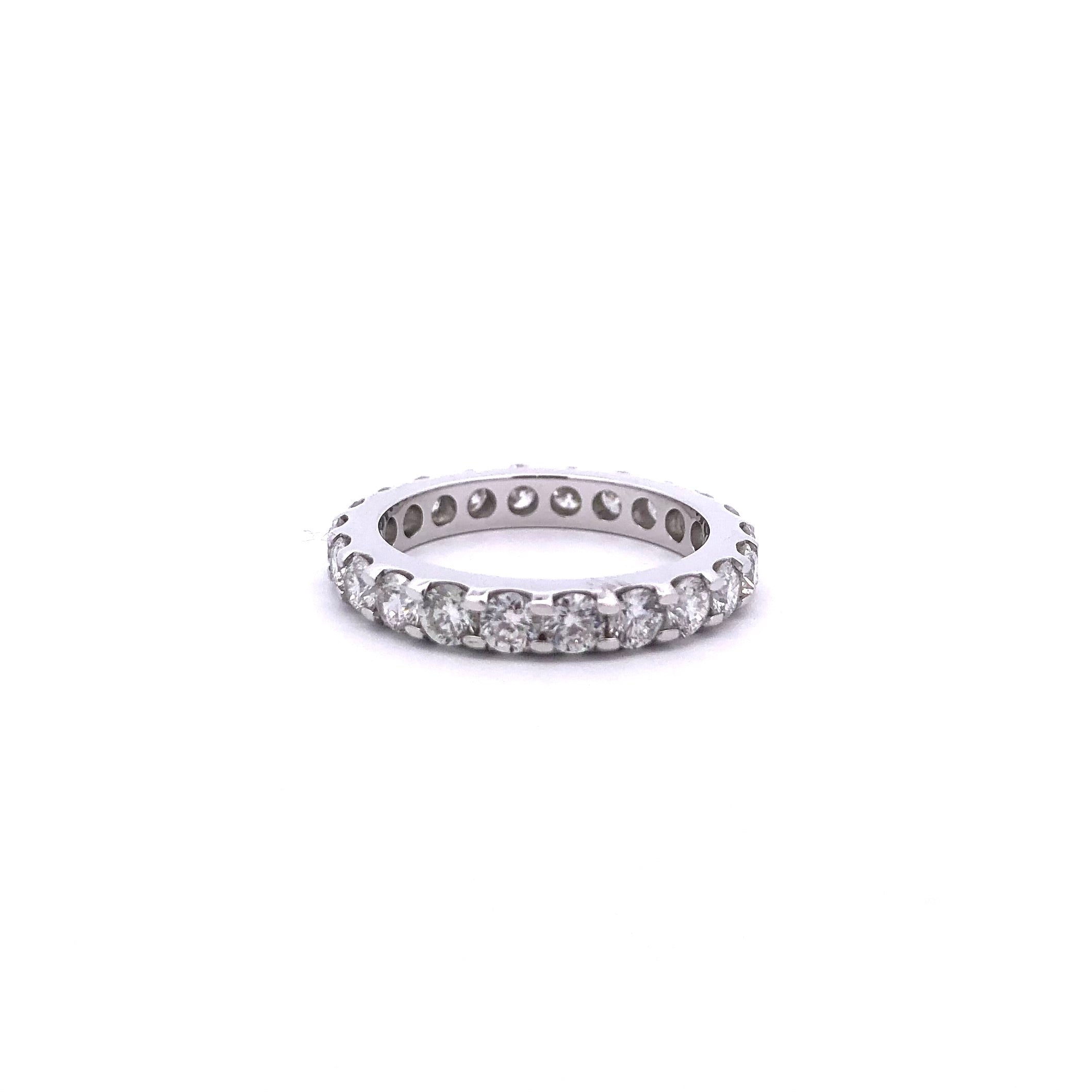 Estate 14KW Diamond Eternity Ring 2.00ctw