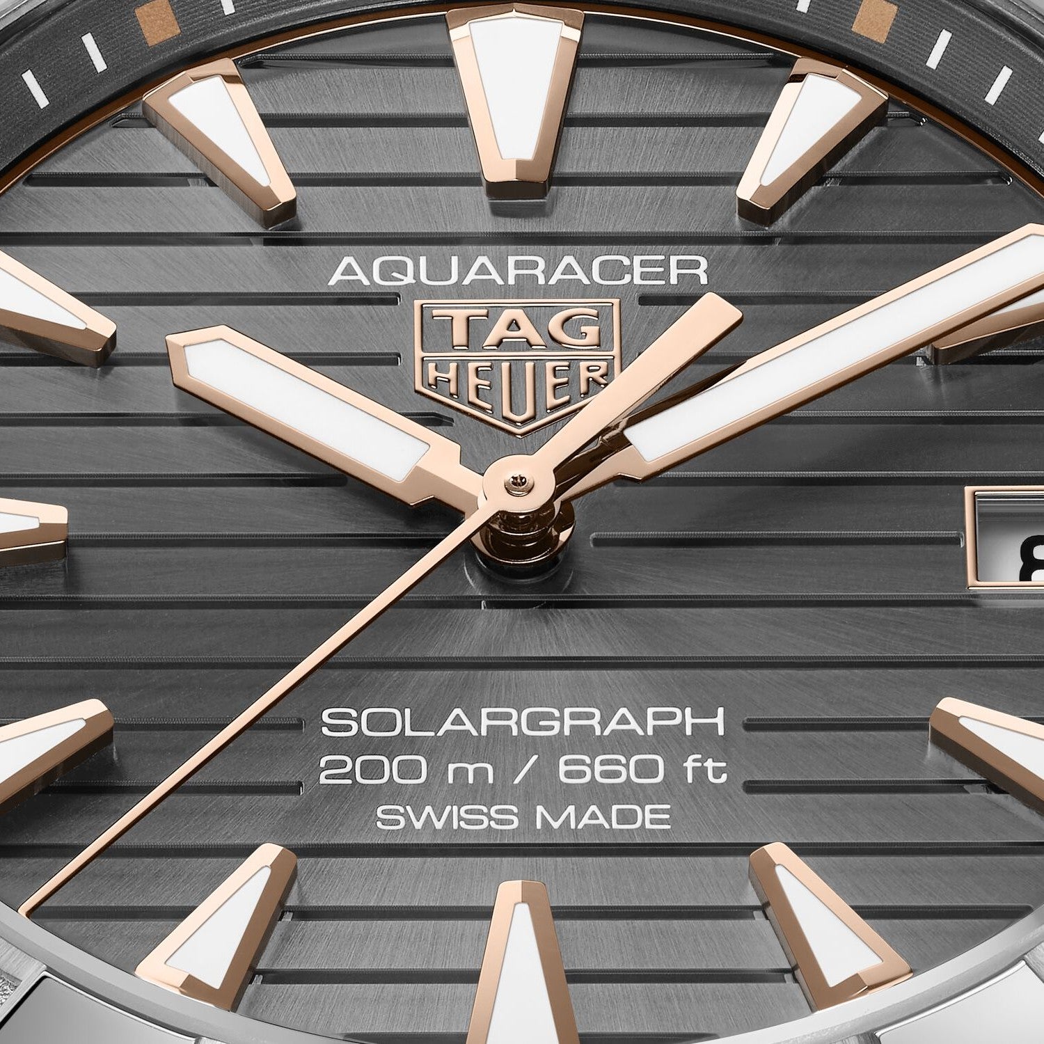 TAG Heuer Aquaracer Professional 200 Solargraph 40mm