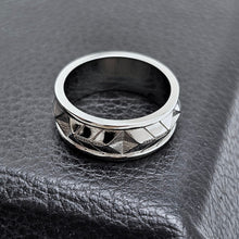 Custom 10K White Gold Pyramid Gents Band with Black Rhodium