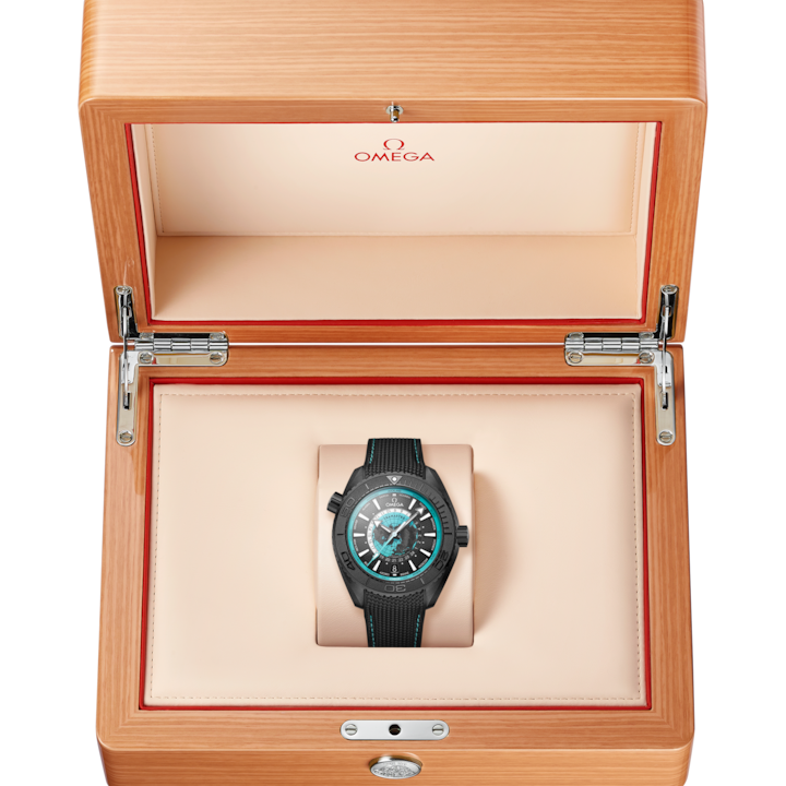 OMEGA Seamaster Planet Ocean GMT 45mm