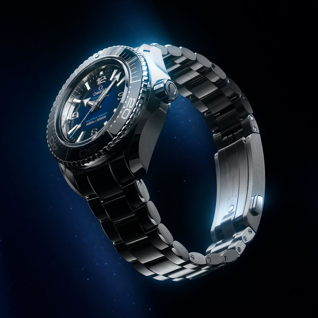 Water resistant 2025 depth 3 bar