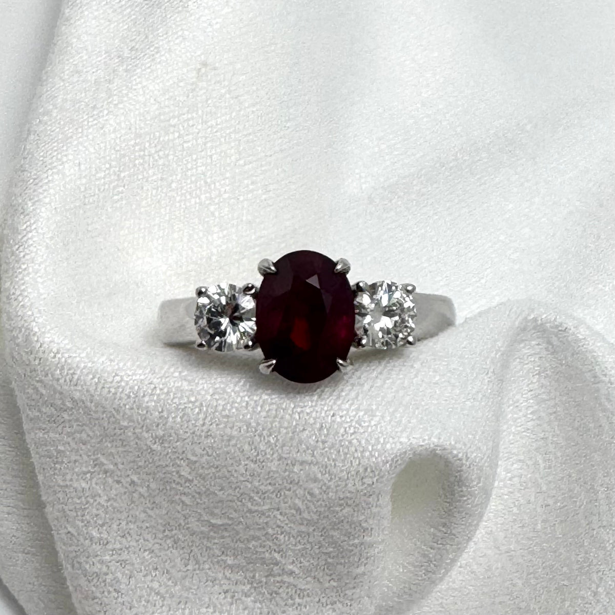 18K White Gold Oval Ruby & Diamond Ring Size 6