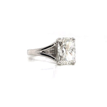 3.02 Royal Radiant Custom Ring