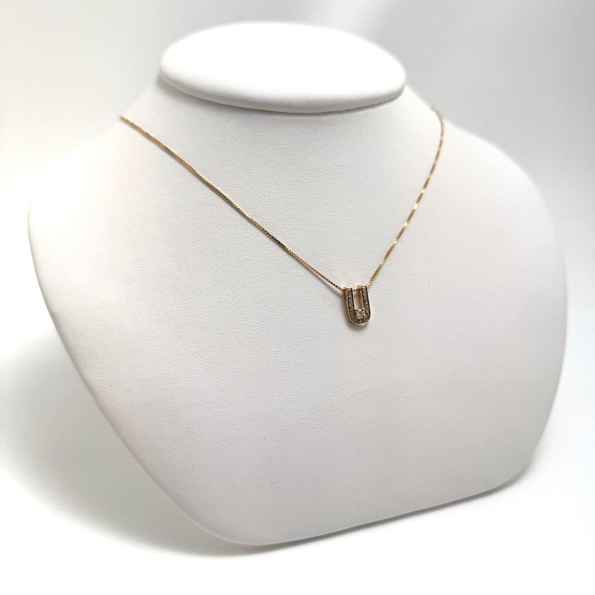 14K Yellow Gold Diamond "U" Pendant & Chain 18-Inch