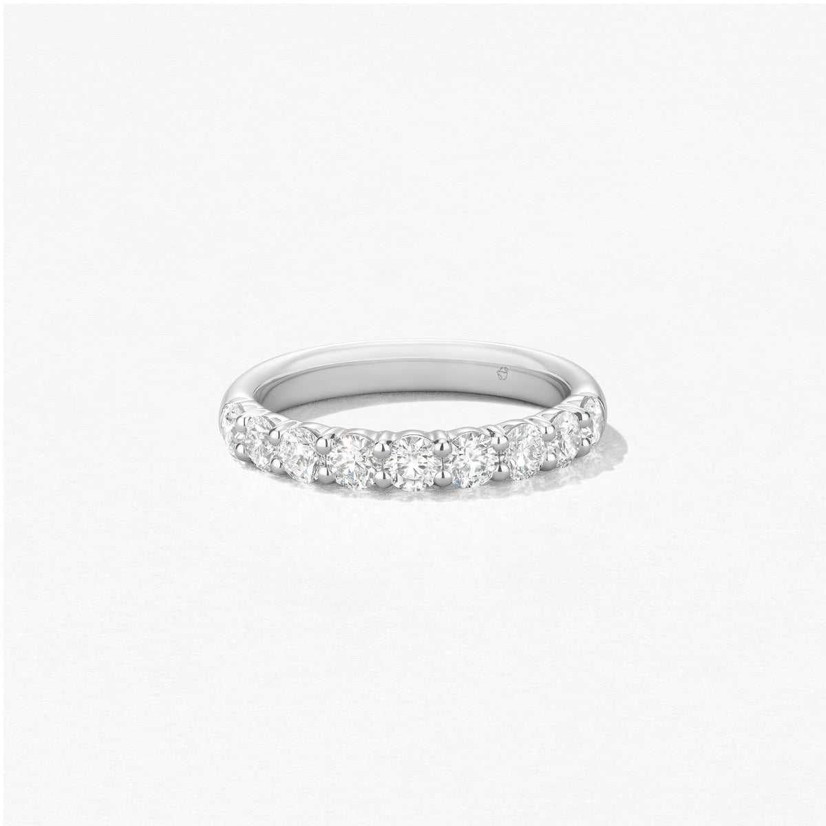 Hearts On Fire Signature 9-Stone Band