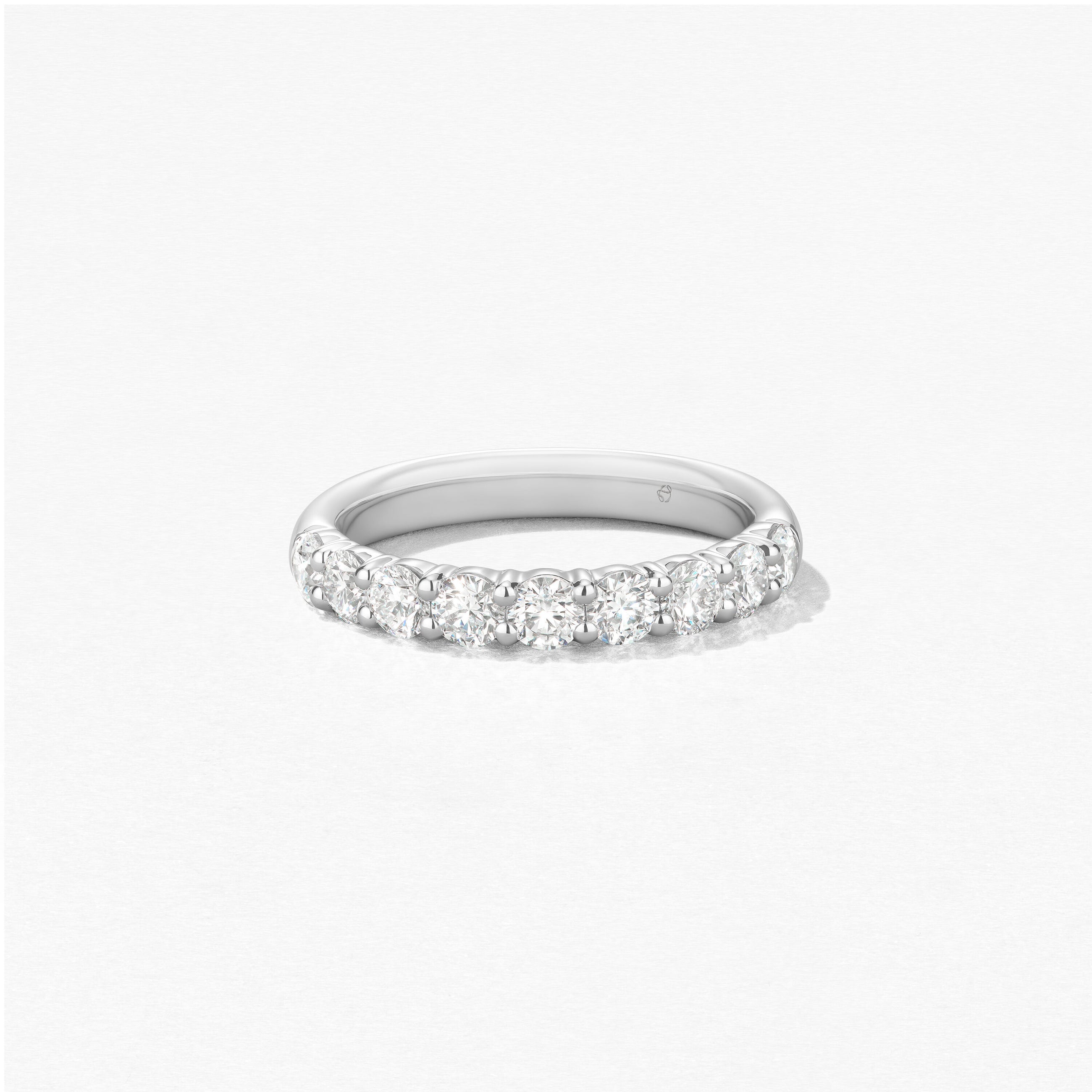 Hearts On Fire Signature 9-Stone Band
