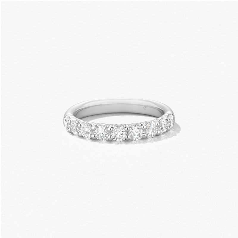Hearts On Fire Signature 9-Stone Band