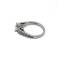 19KW Eng Rg Oval LGD 1.01 G-J/VS Diatw =0.48ct RNG SZ. 6.5