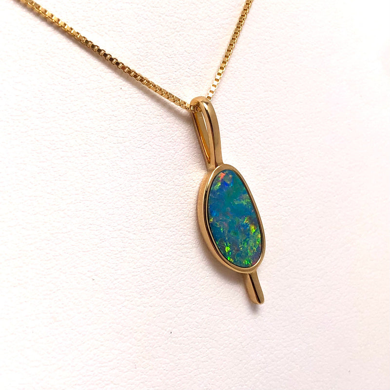 14KY Australian Opal Doublet Pendant & 10KY Chain