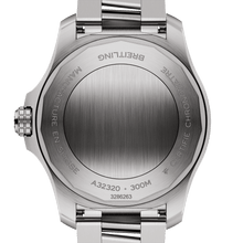 Breitling Avenger Automatic GMT 44