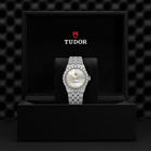 TUDOR Royal