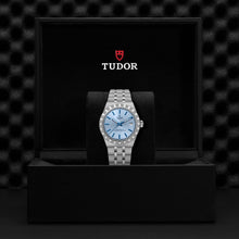 TUDOR Royal