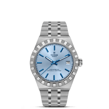 TUDOR Royal