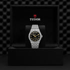 TUDOR Royal