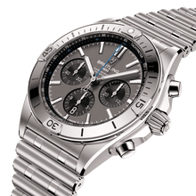 Breitling Chronomat B01 42 Titanium