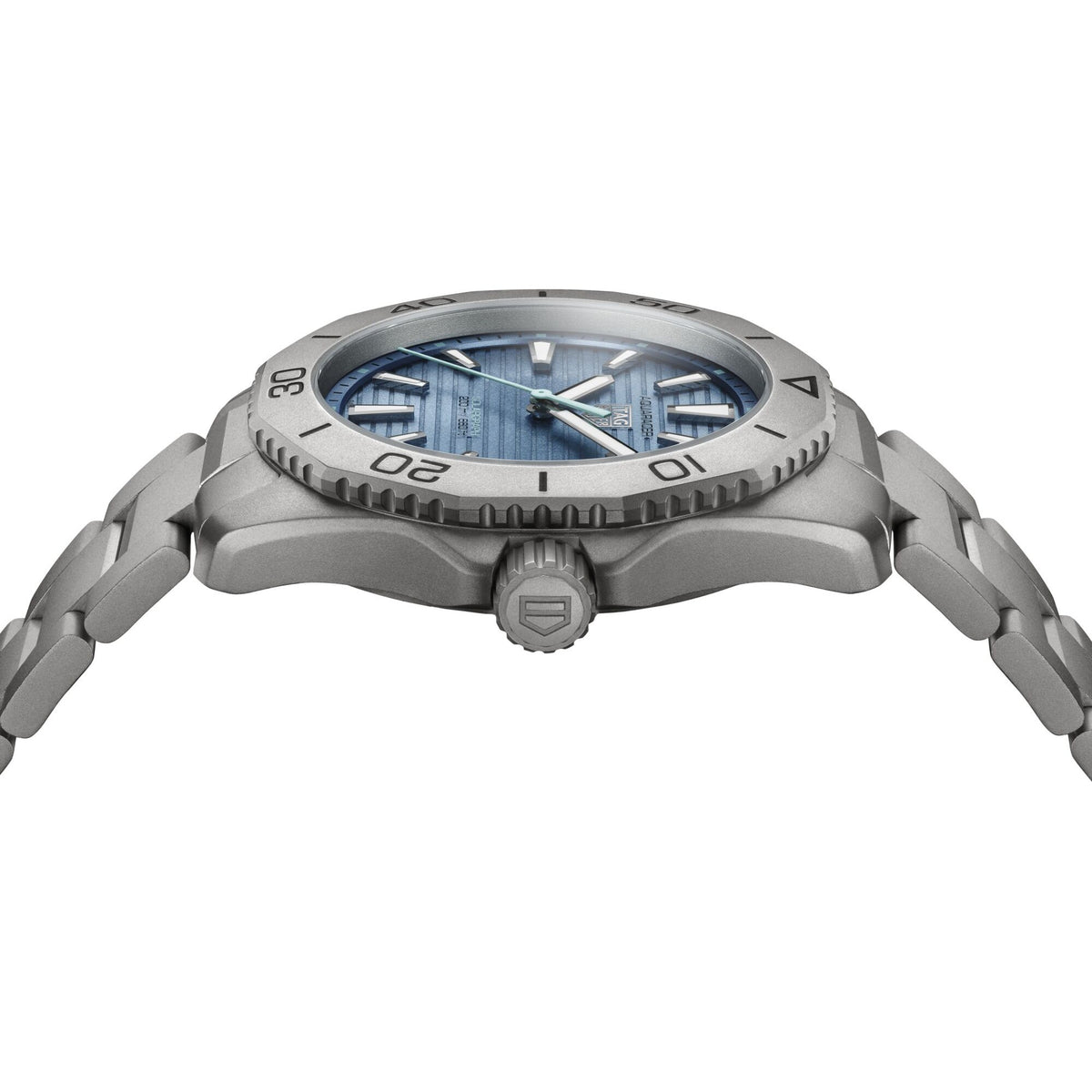 TAG Heuer Aquaracer Professional 200 Solargraph 40mm