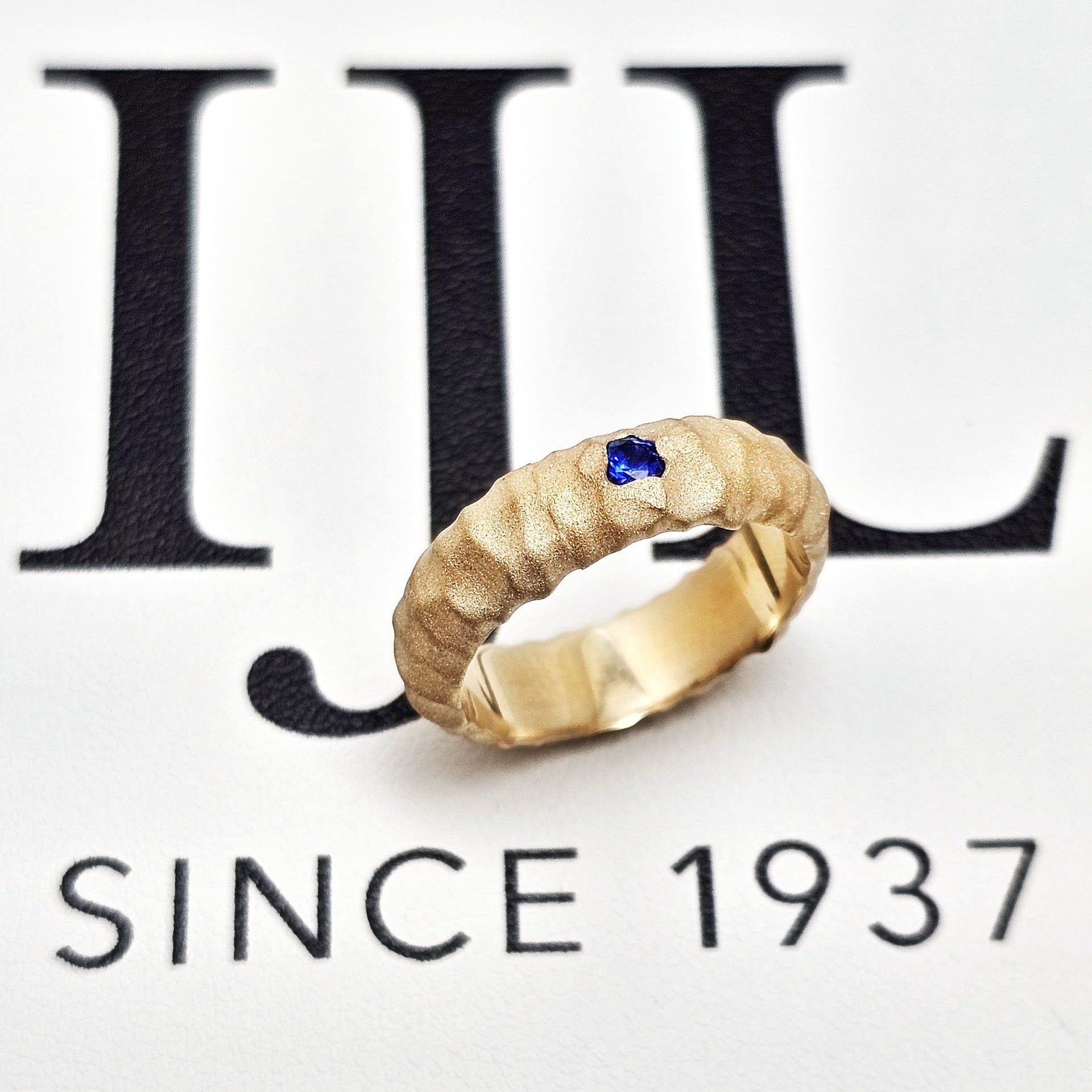 Custom 14K Yellow Gold Textured Band with 3mm Sapphire