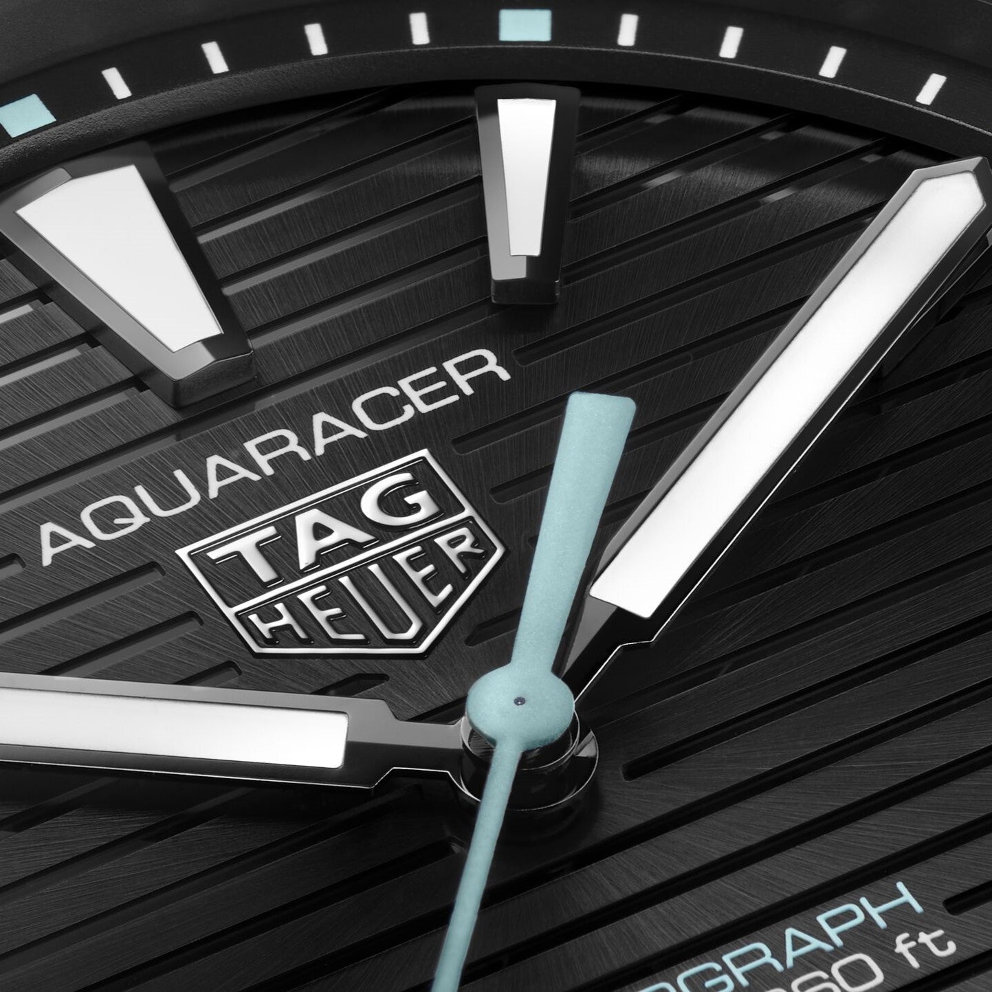 TAG Heuer Professional Aquaracer 200 Solargraph 40mm