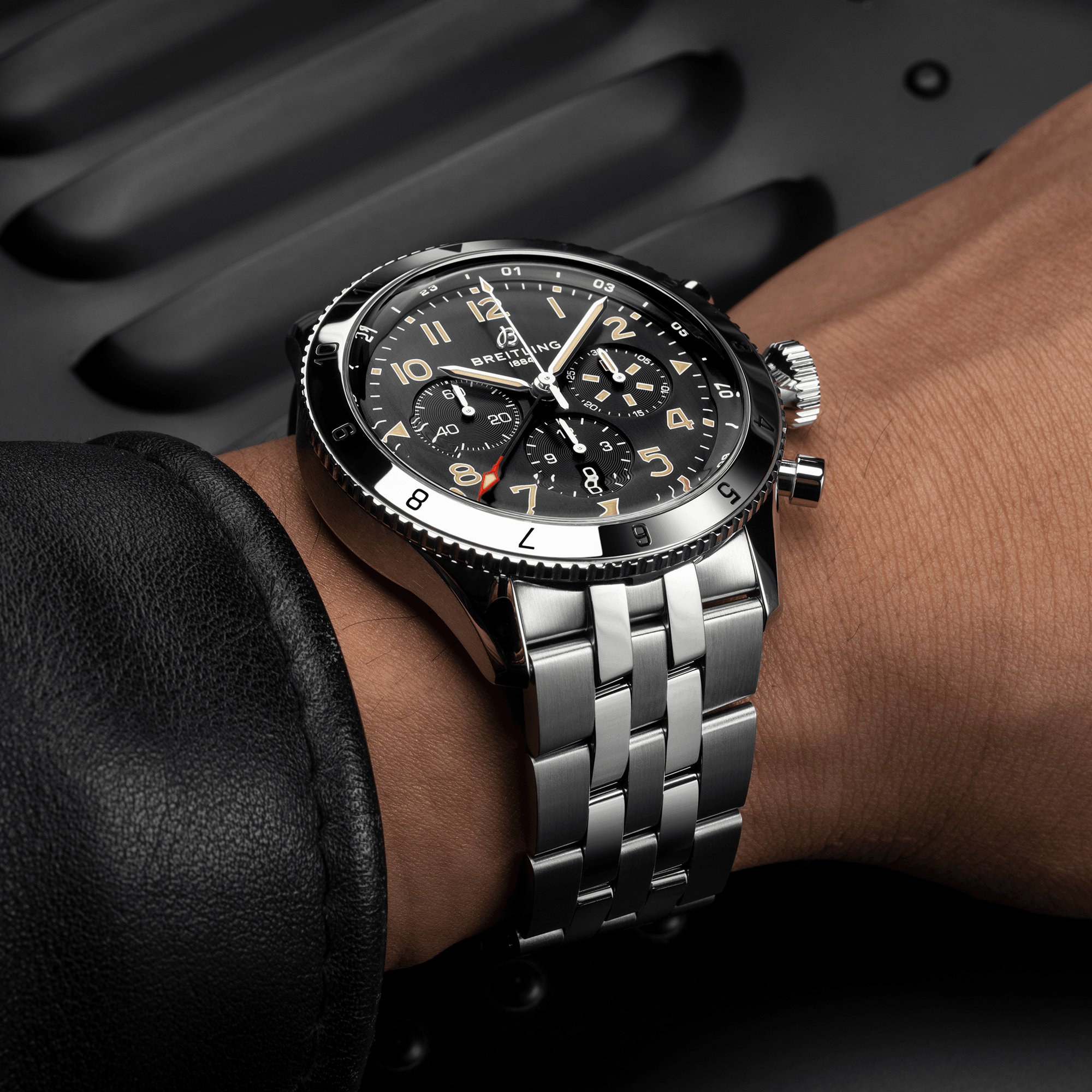 Breitling Super AVI B04 Chronograph GMT 46 P-51 Mustang