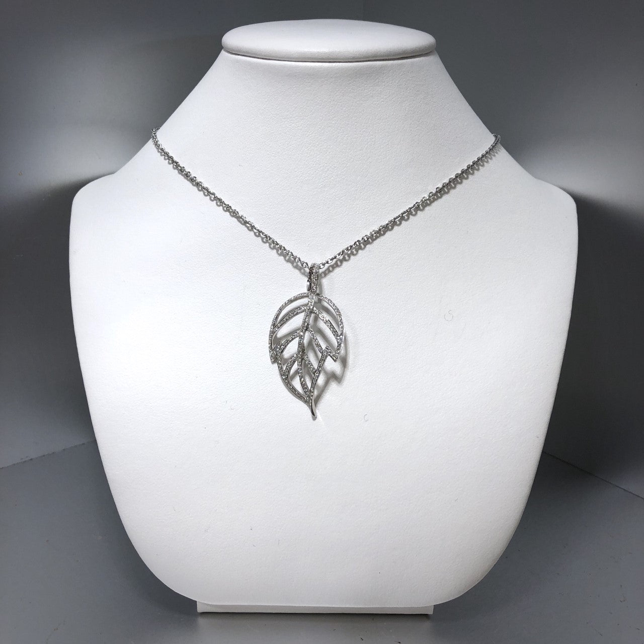 18KW Diamond Leaf Pendant (Chain Included)